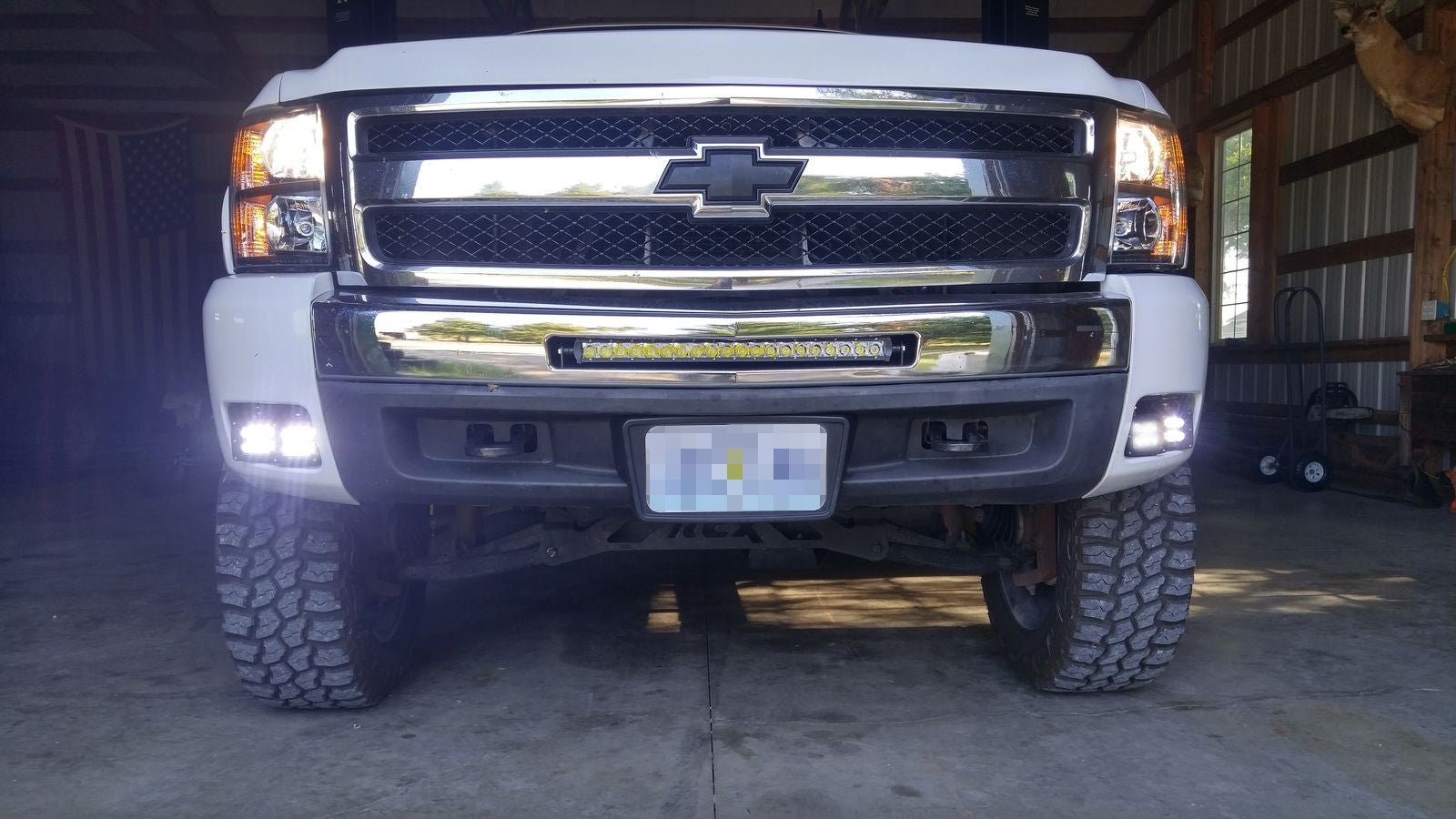 2007-2013 Chevy Silverado 1500 2500 3500 Bumper 22" Straight Light Bar Mount